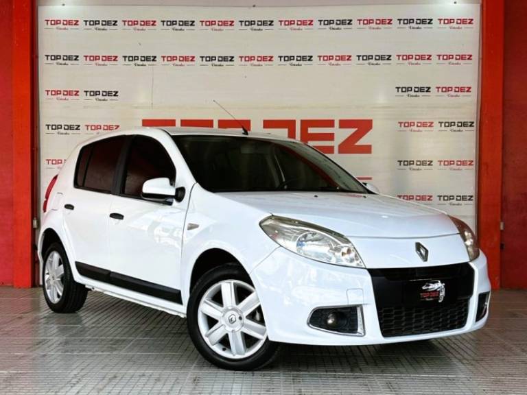 RENAULT - SANDERO - 2012/2012 - Branca - R$ 33.900,00